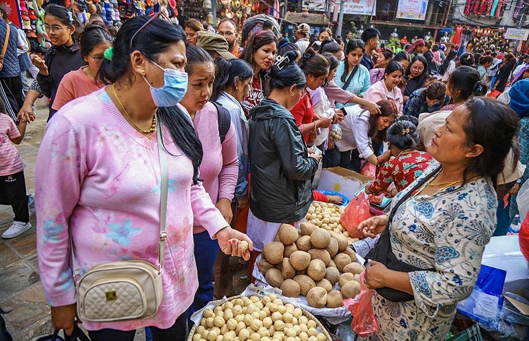  तिहारको किनमेल : सर्वसाधारणको भिड